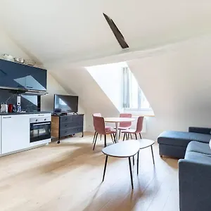 Grands Boulevards 52 Cosy 1br-4p Parigi