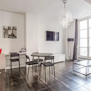 Apartamento St Germain Luxembourg, París