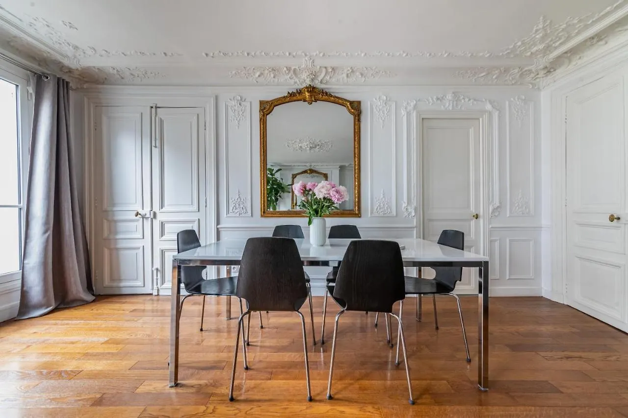 Appartements Bergere Paris 0*,  France