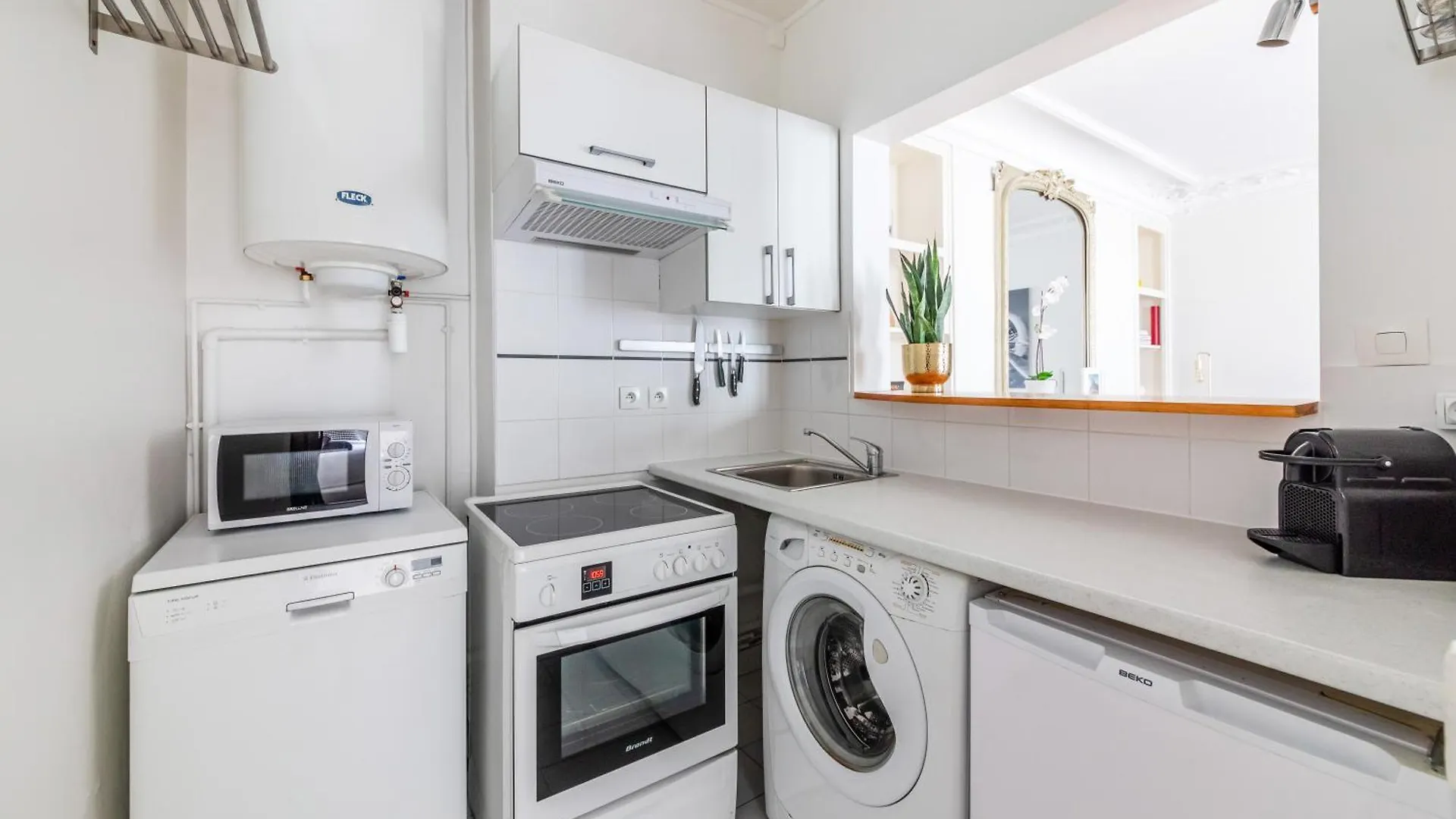 Apartment Appartements Bergere Paris France