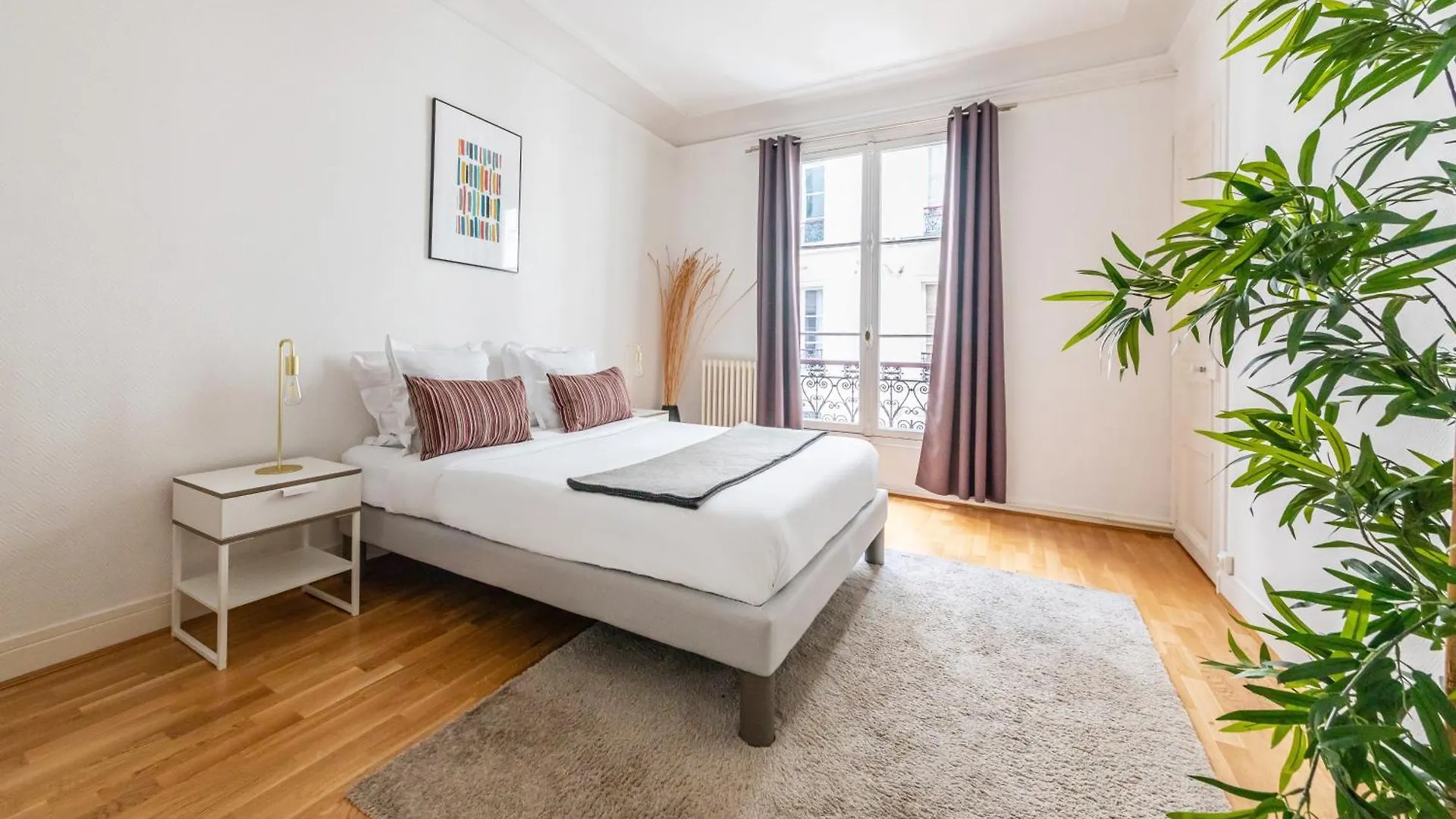 Appartements Bergere Paris Apartment